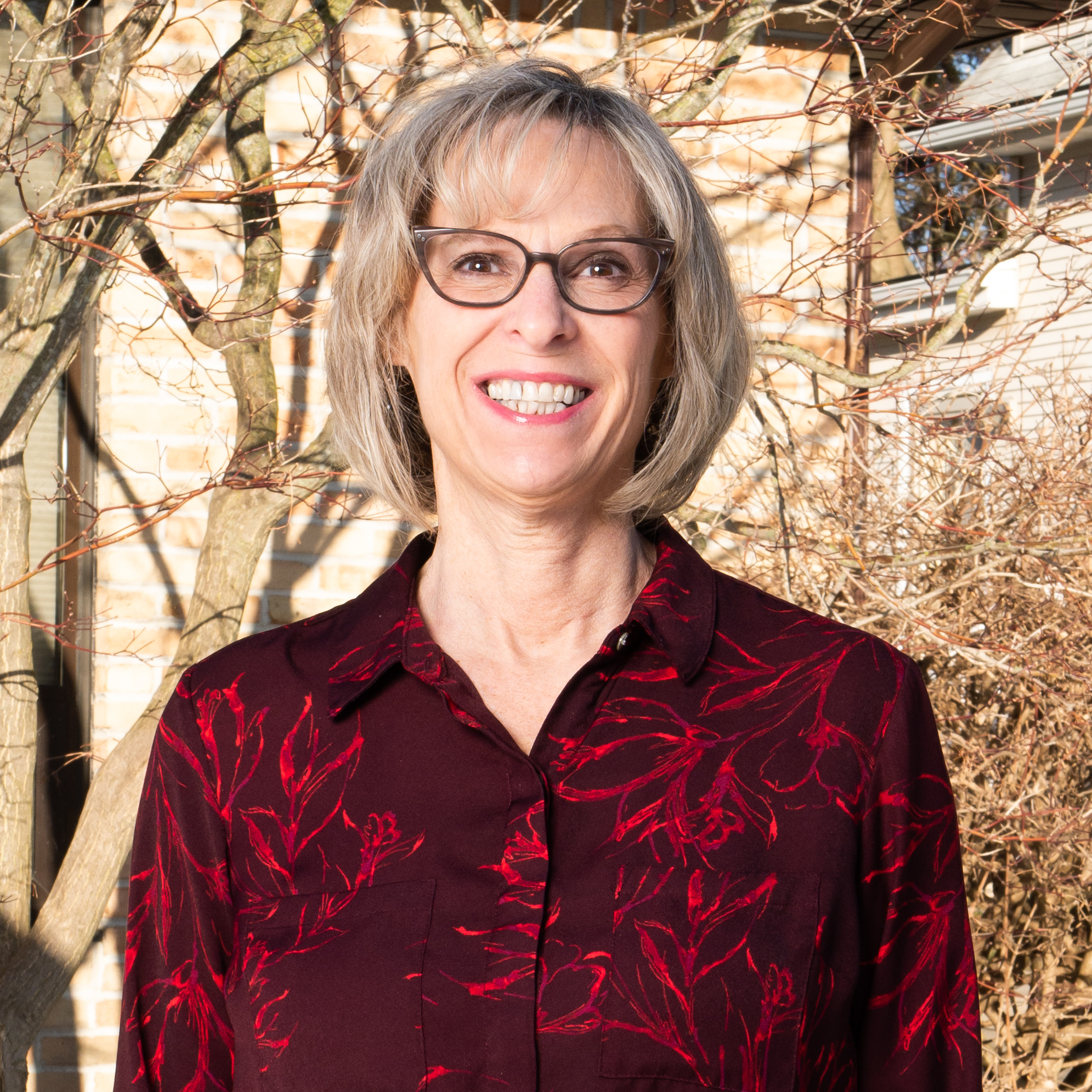 Lisa Baker, MR